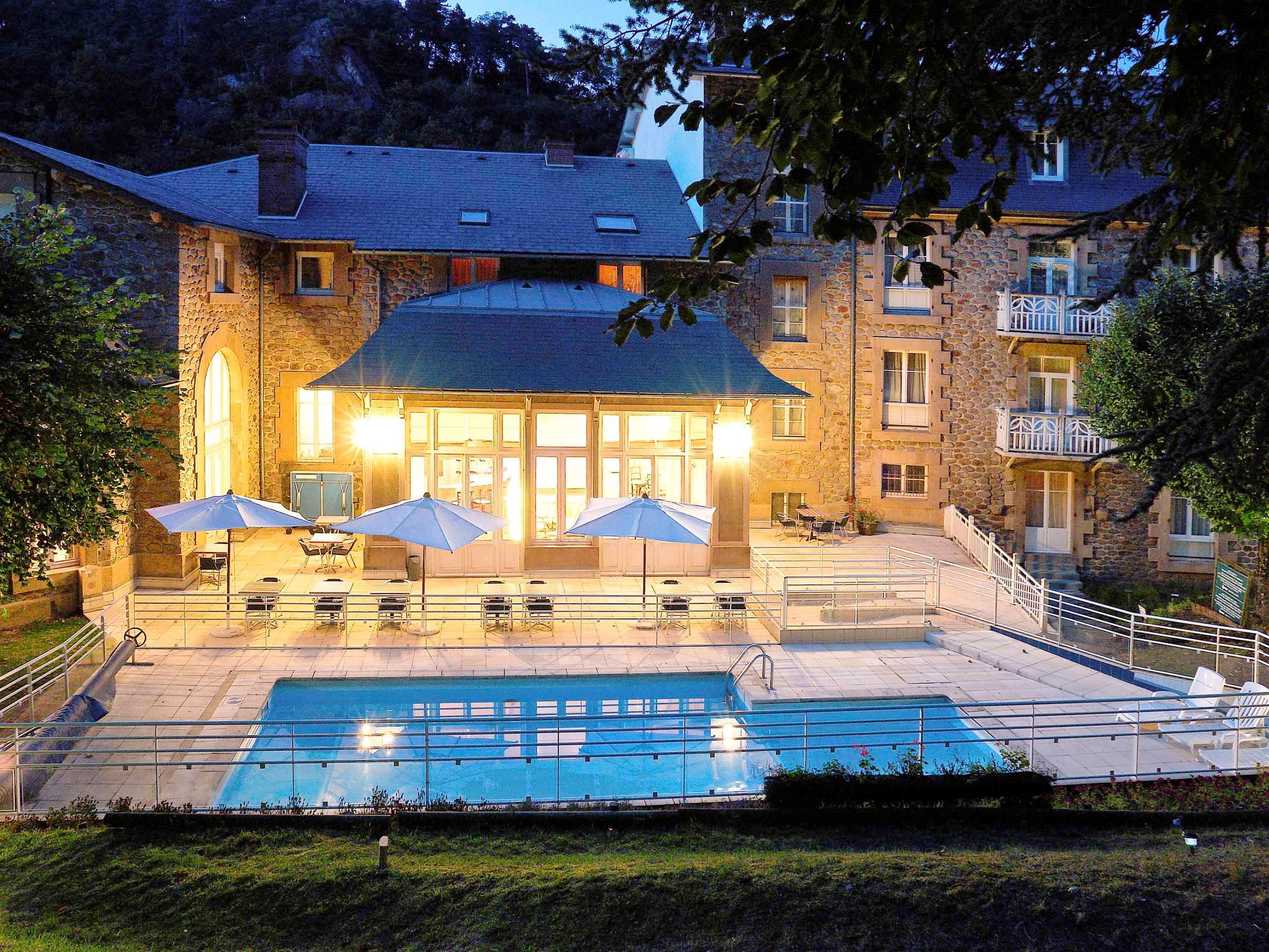 Hotel Mercure Saint-Nectaire Spa & Bien-Etre エクステリア 写真